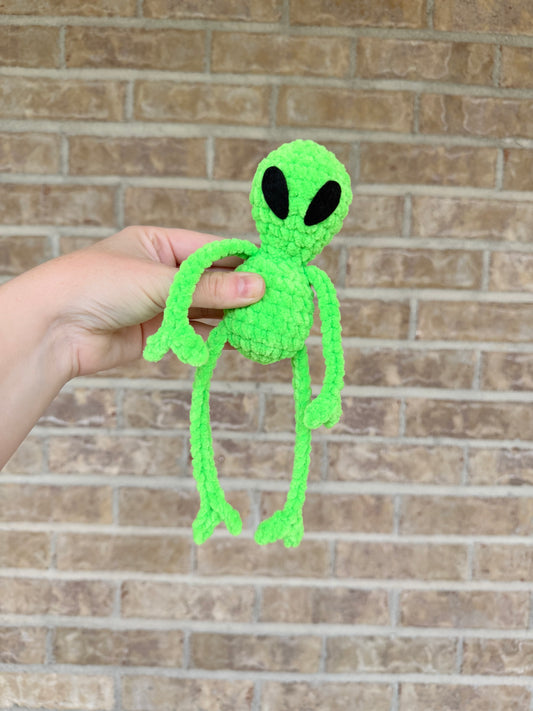 Crochet alien buddy green alien plushie