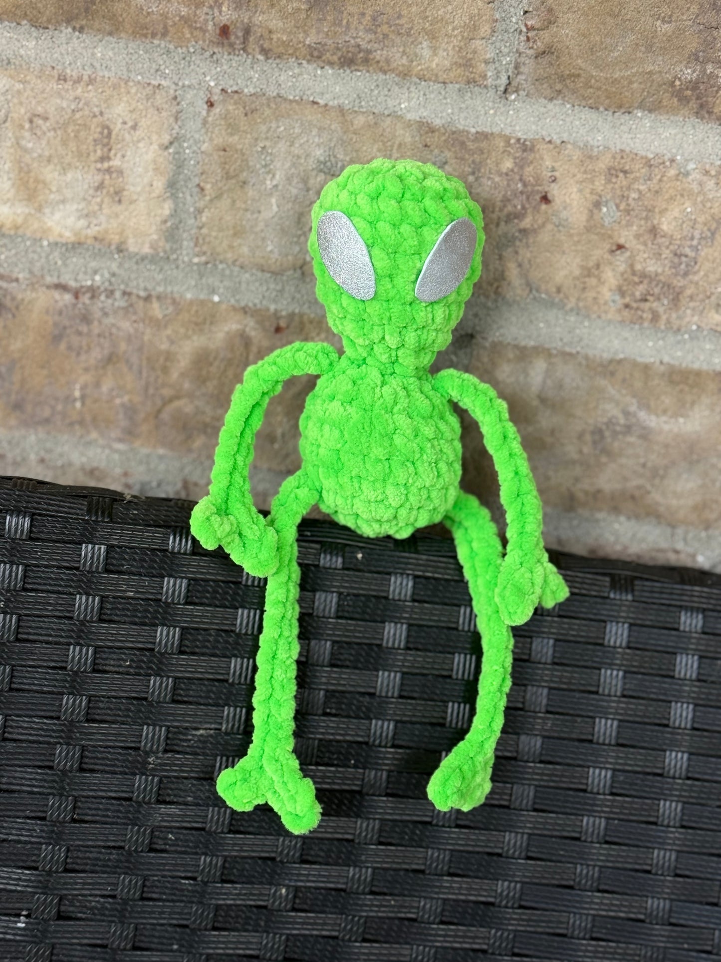Crochet alien buddy green alien plushie
