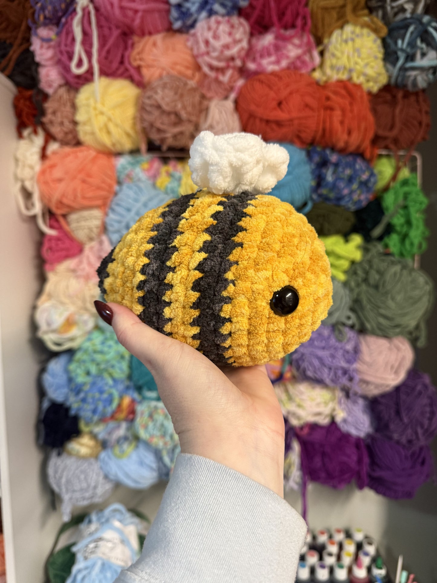 Crochet bee