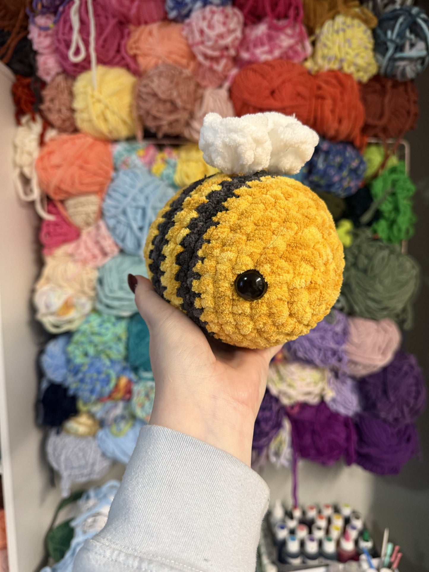 Crochet bee